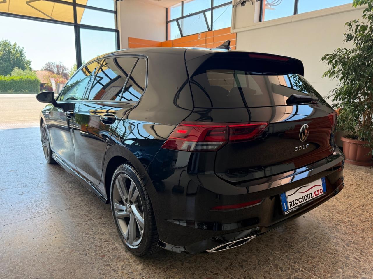 Volkswagen Golf 1.5 eTSI 150 CV EVO ACT DSG R-Line