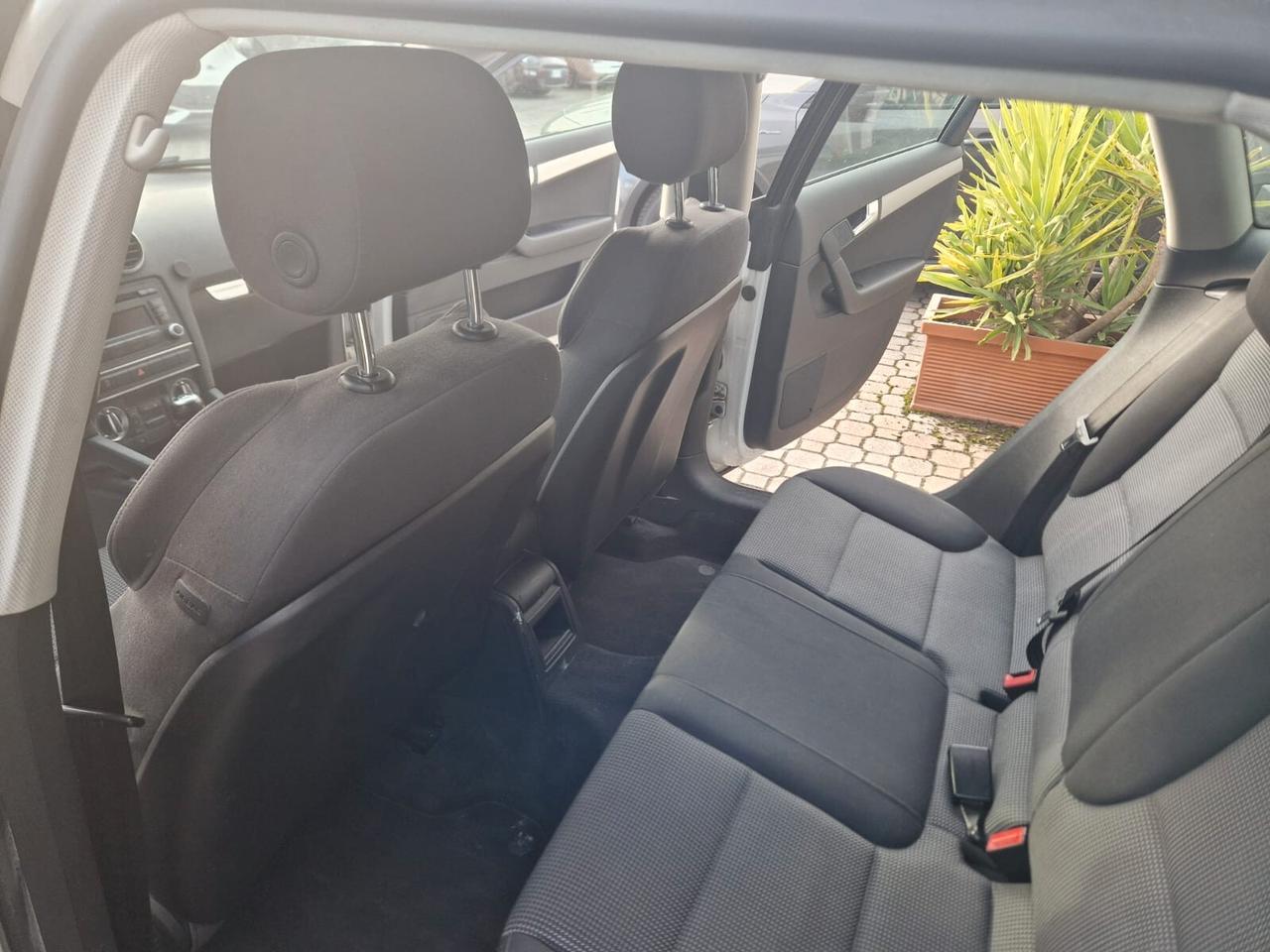 Audi A3 SPB 1.6 TDI 105 CV CR Ambition OK NEO PATENTATI