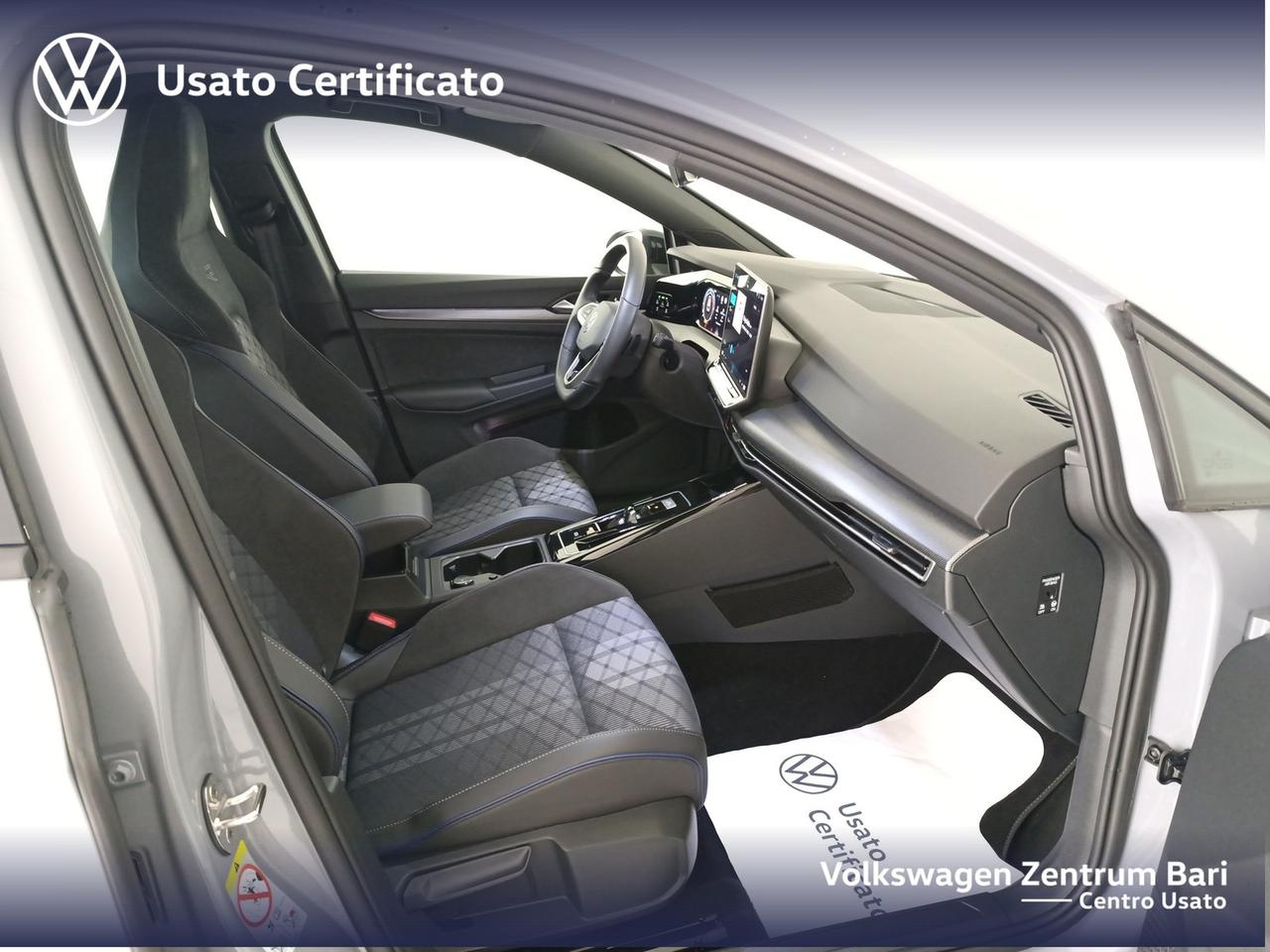 Volkswagen Golf 2.0 tdi r-line 150cv dsg