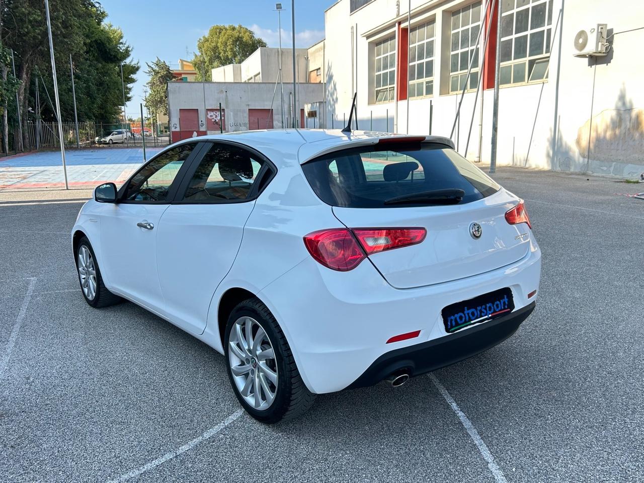 Alfa Romeo Giulietta 1.6 JTDm Automatica 120 CV
