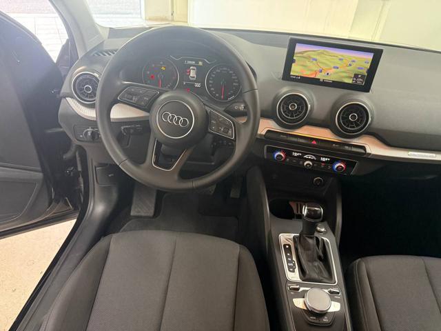 AUDI Q2 35 TDI quattro S tronic Business