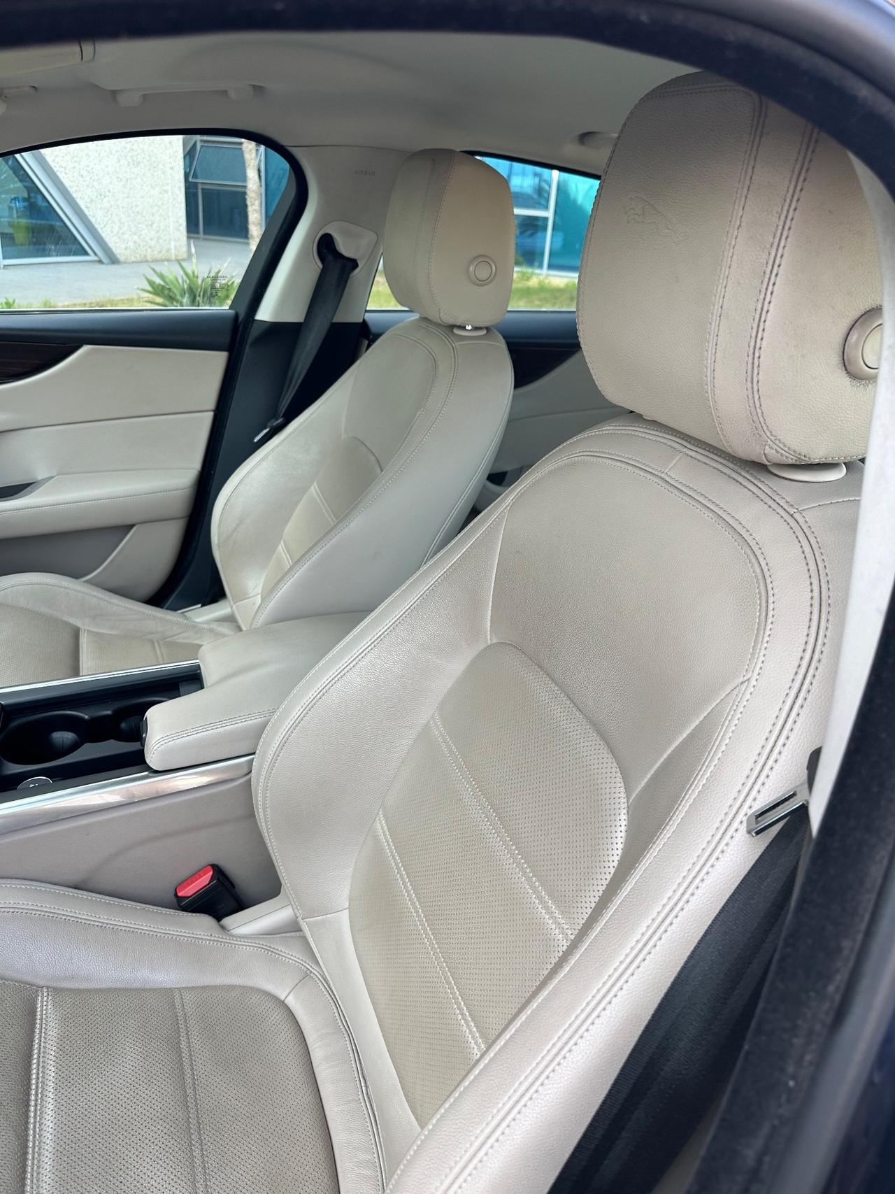 Jaguar XE 2.0d i4 S 180cv auto Offerta T-stock prezzo imperdibile