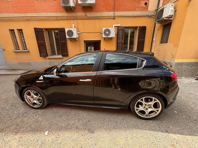ALFA ROMEO Giulietta 1750 TBi Quadrifoglio Verde