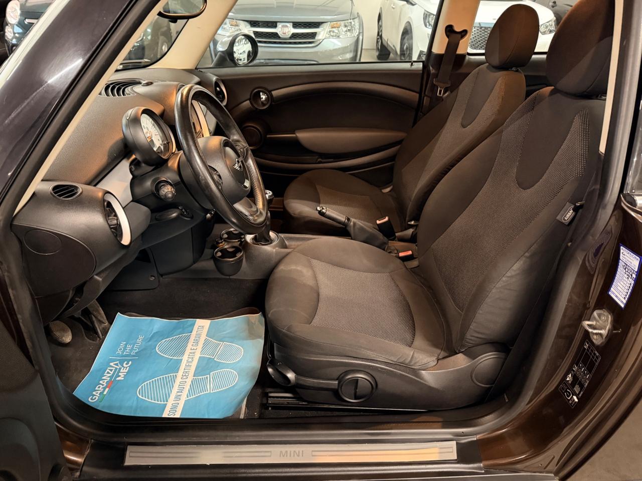 Mini 1.6 16V One (55kW)