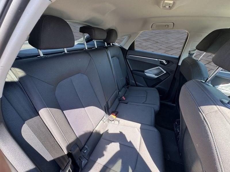 Audi Q3 SPB 35 TDI S tronic Business Plus