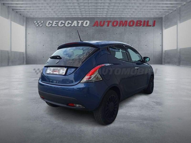 Lancia Ypsilon Ypsilon 1.0 firefly hybrid Silver s&s 70cv 5p.ti