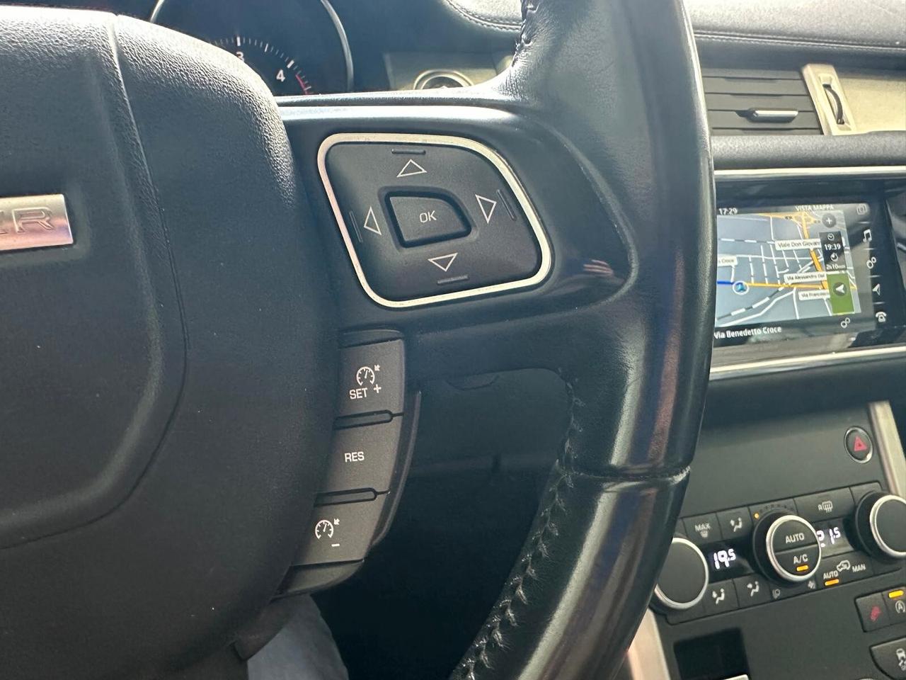 Land Rover Range Evoque 2.0 TD4 180 CV 5p. SE Dynamic