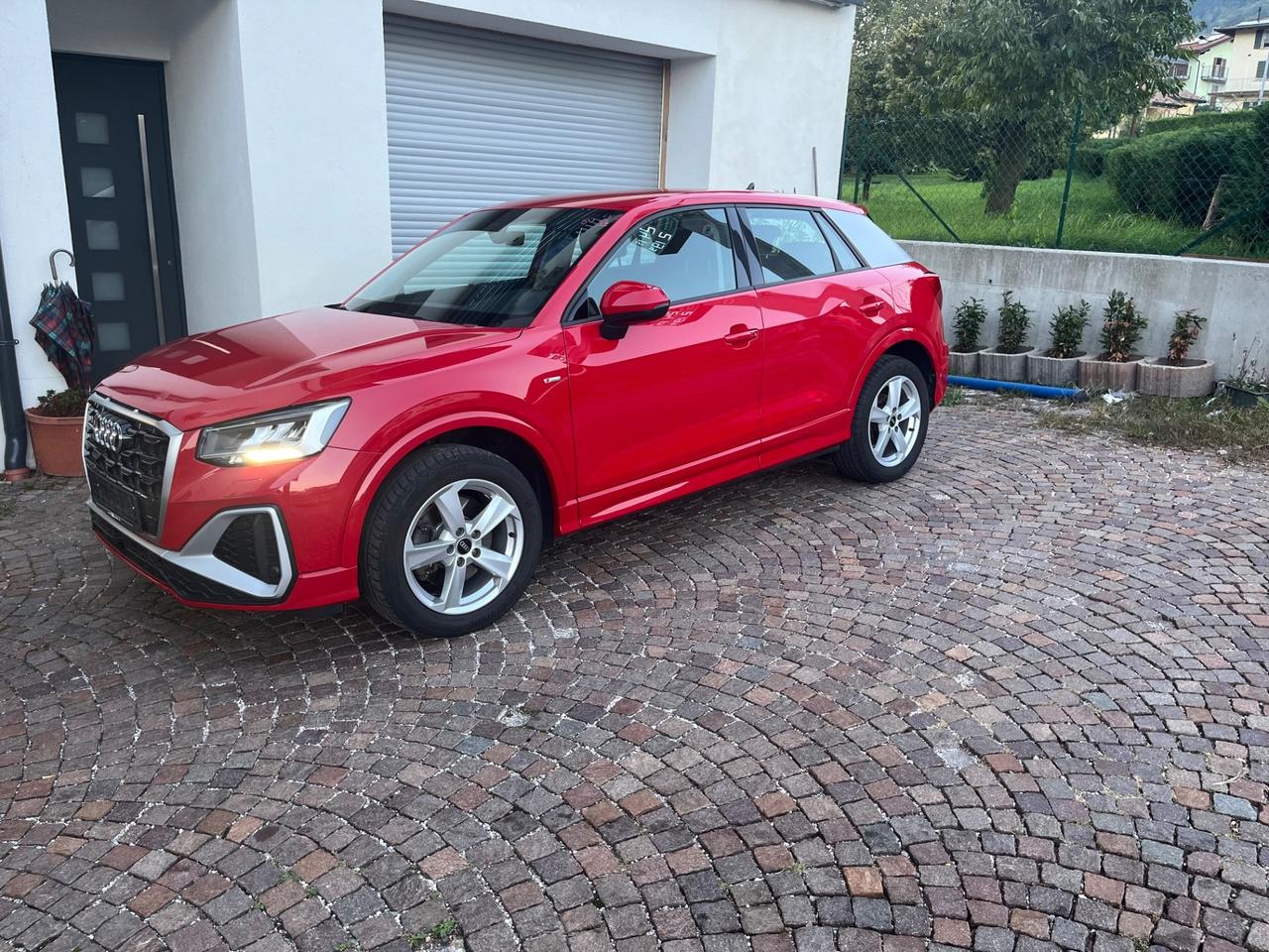 Audi Q2 30 TDI S tronic Business