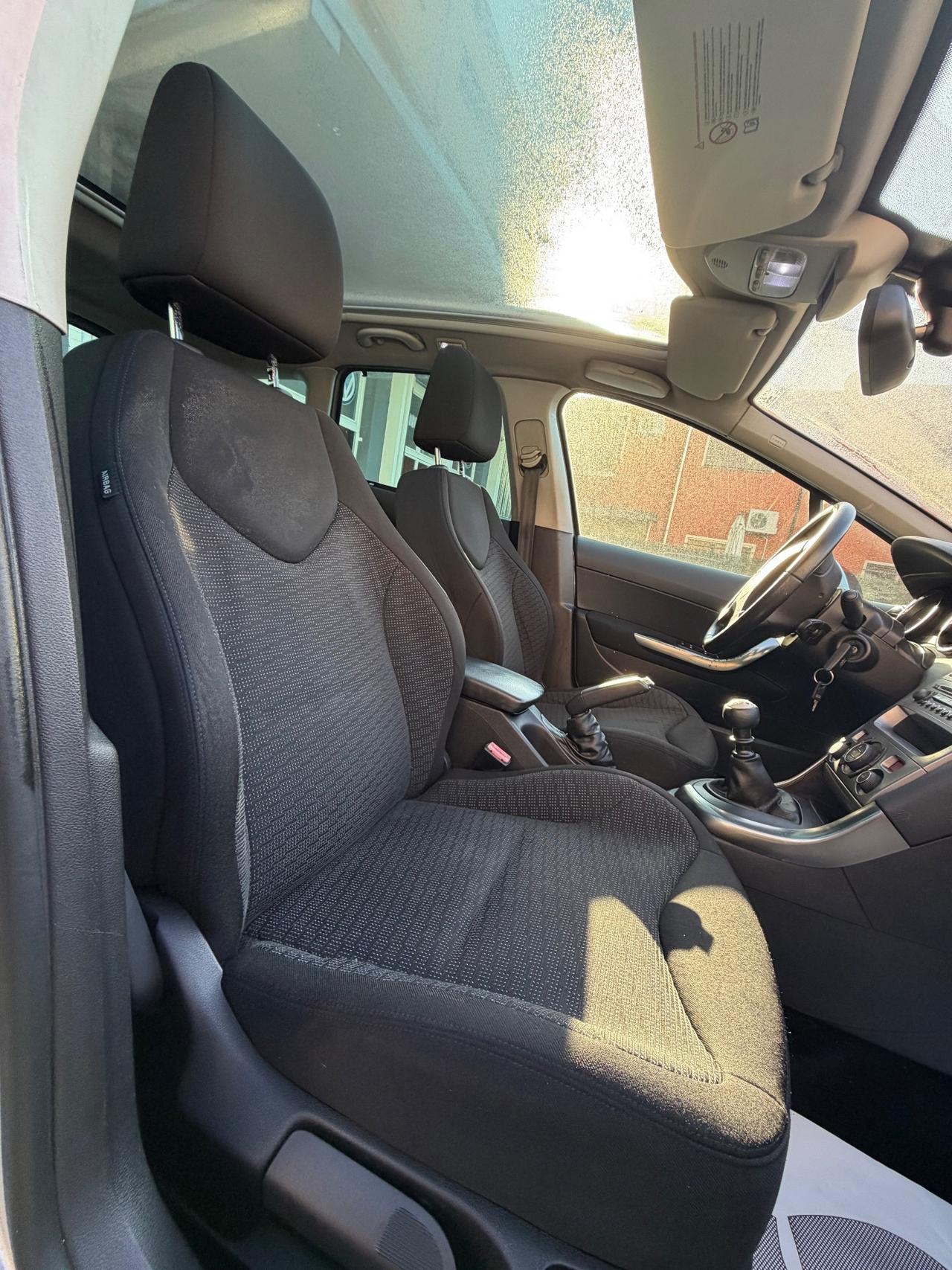 Peugeot 308 1.6 HDi 90CV SW Premium