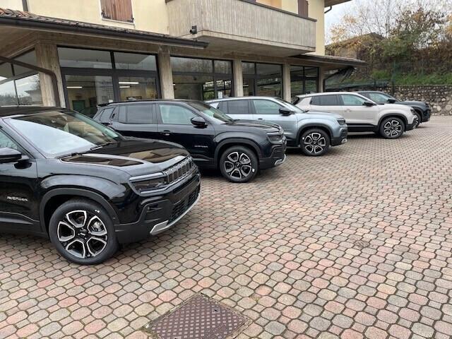 Jeep Avenger 1.2 Turbo 100 CV E-DCT6 MHEV Summit + TETTO PANORAMICO APRIBILE.(Guidabile da Neopatentati!!