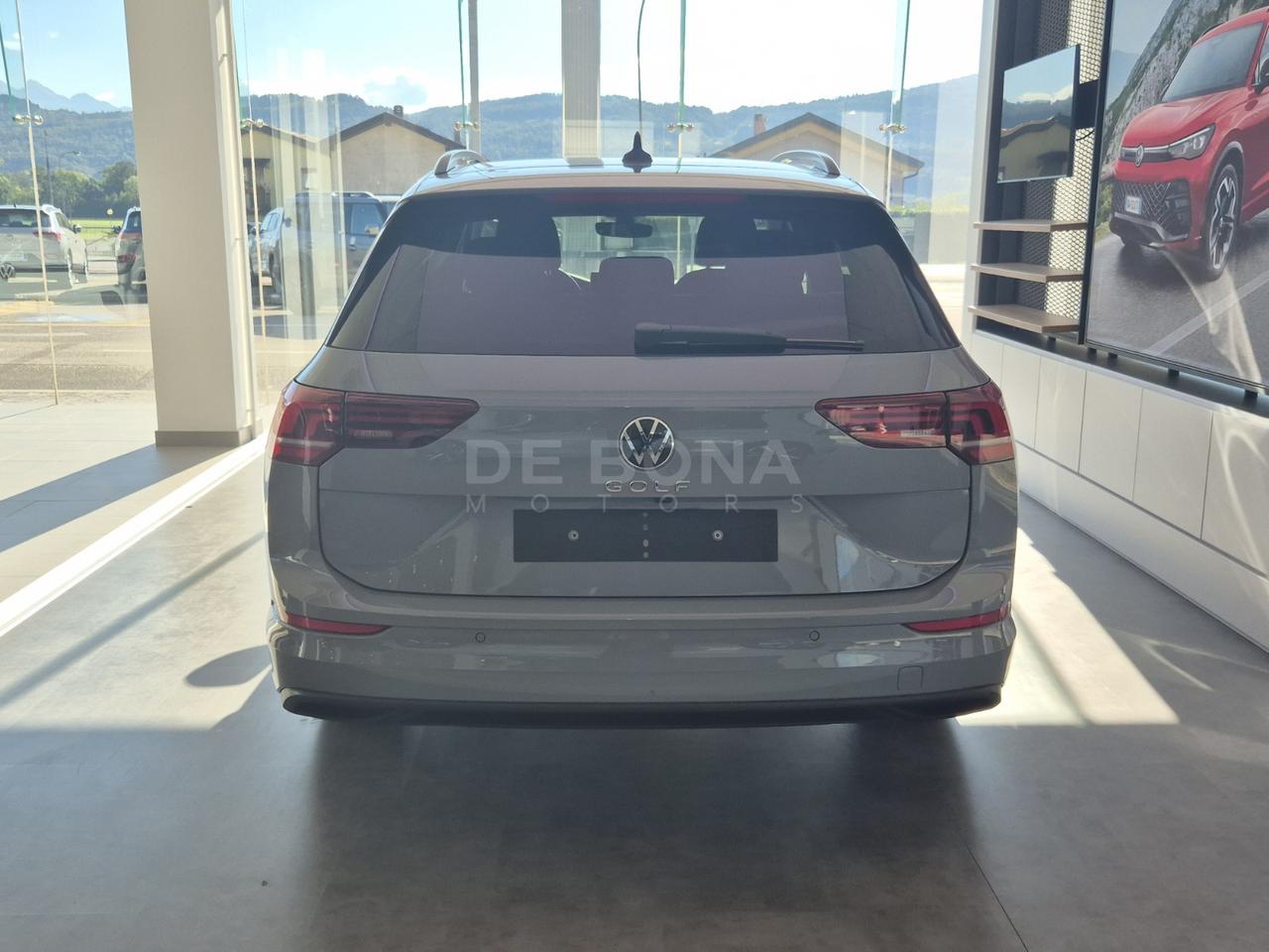 Volkswagen Golf variant 2.0 tdi life 150cv dsg