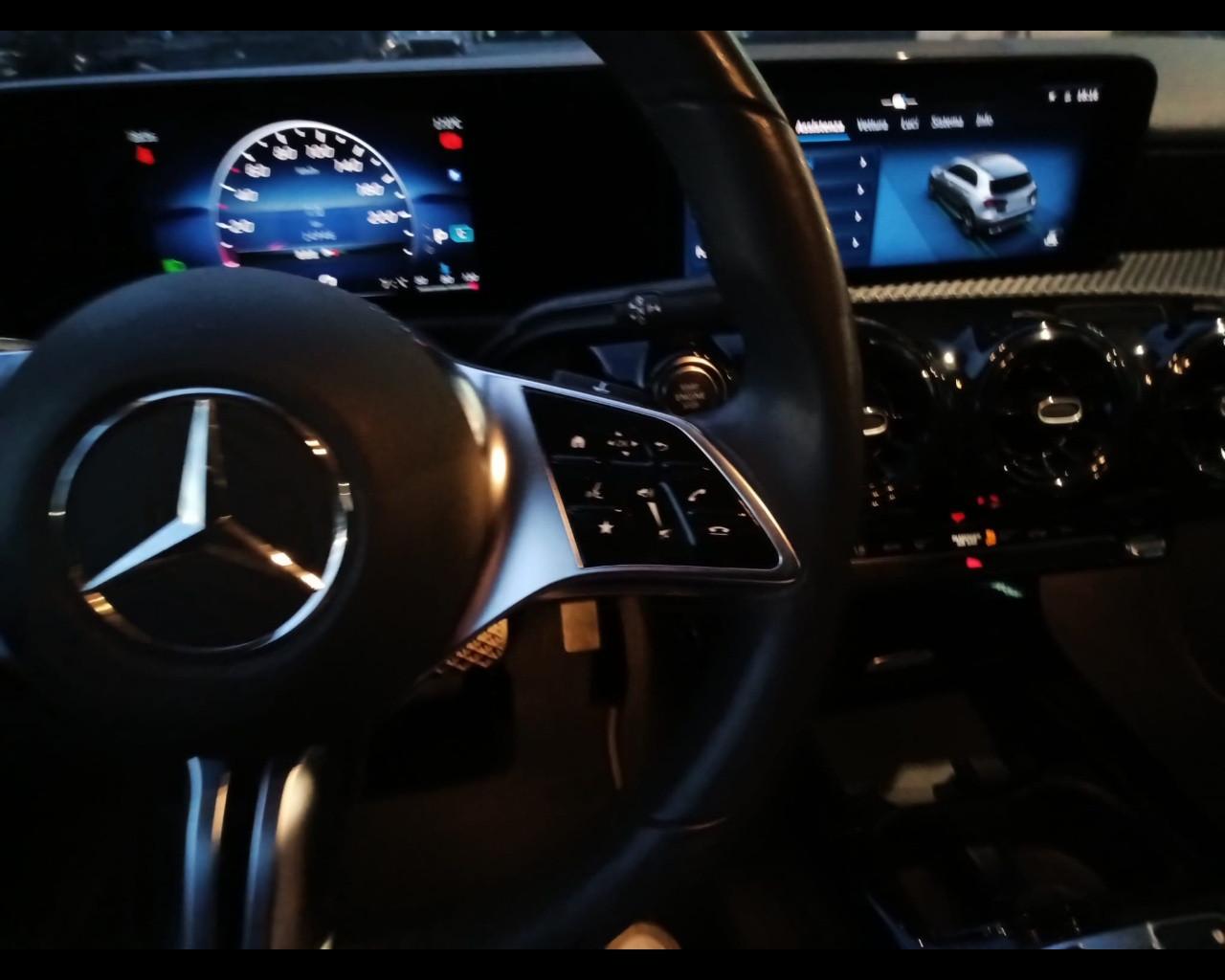 Mercedes-Benz Classe A - W177 2023 - A 180 d Advanced auto