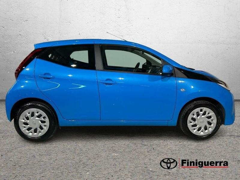 Toyota Aygo Aygo Connect 1.0 VVT-i 72 CV 5 porte x-play