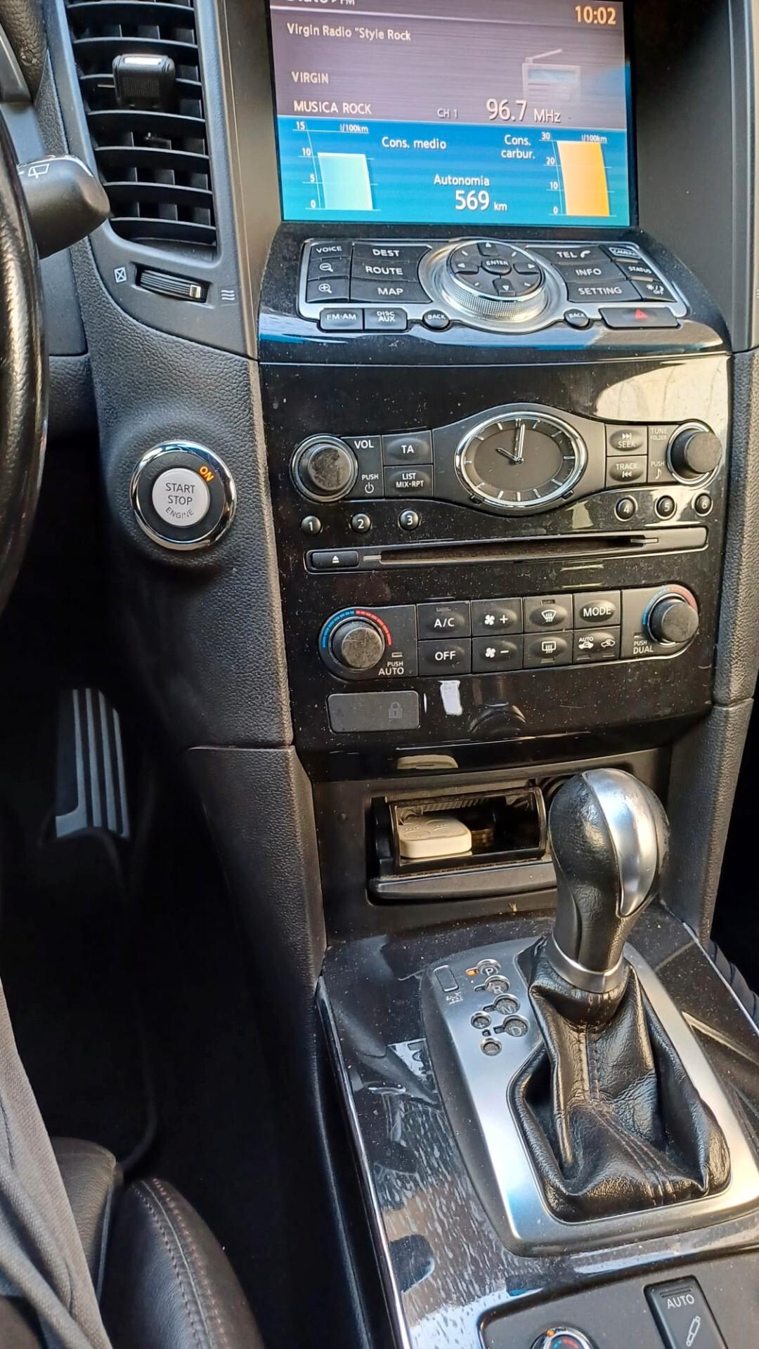 Infiniti FX30d S Premium