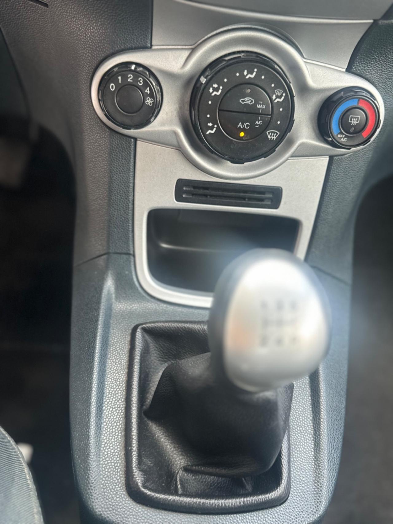Ford Fiesta 1.2 60CV 3p. Titanium 2011