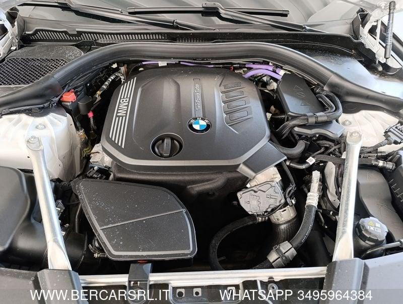 BMW Serie 5 520d 48V Touring Business*SEDILI RISCALDATI*TELECAMERA*PDC*FULL LED*GANCIO TRAINO*
