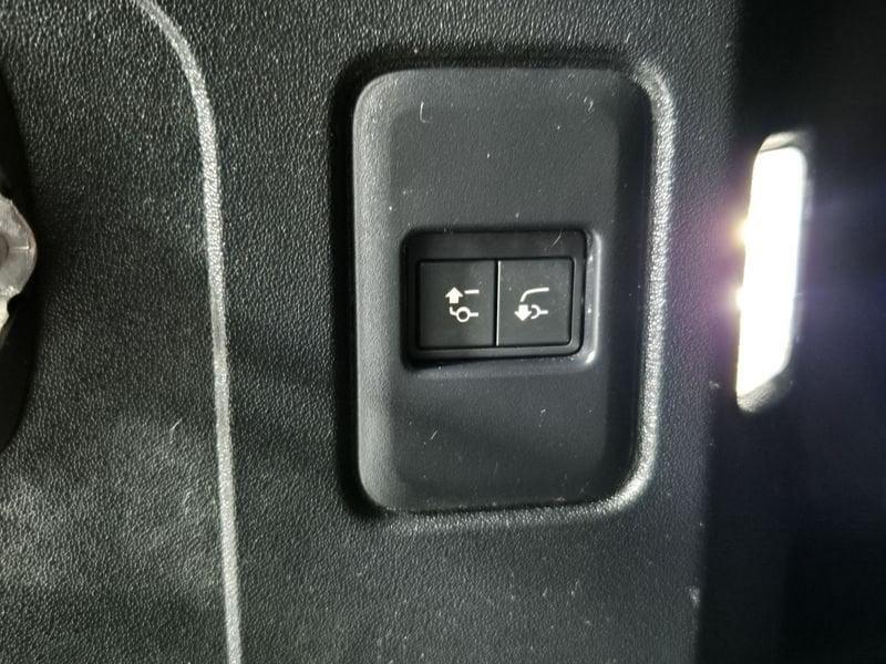 Land Rover Defender VII 2020 110 Diesel 110 3.0d i6 mhev X-Dynamic S awd 250cv au