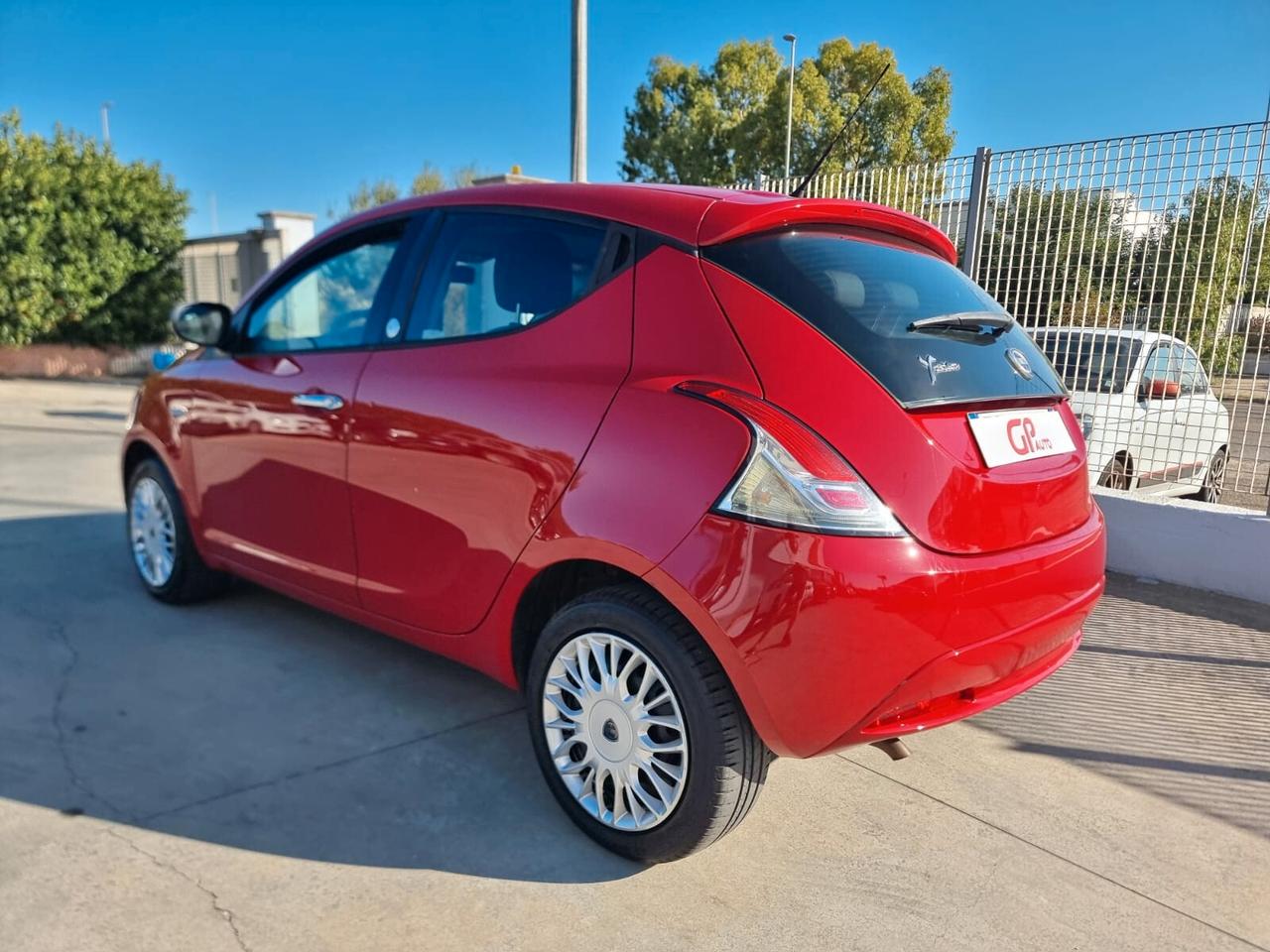 Lancia Ypsilon 1.2 69 CV 5 porte GPL Ecochic Elle