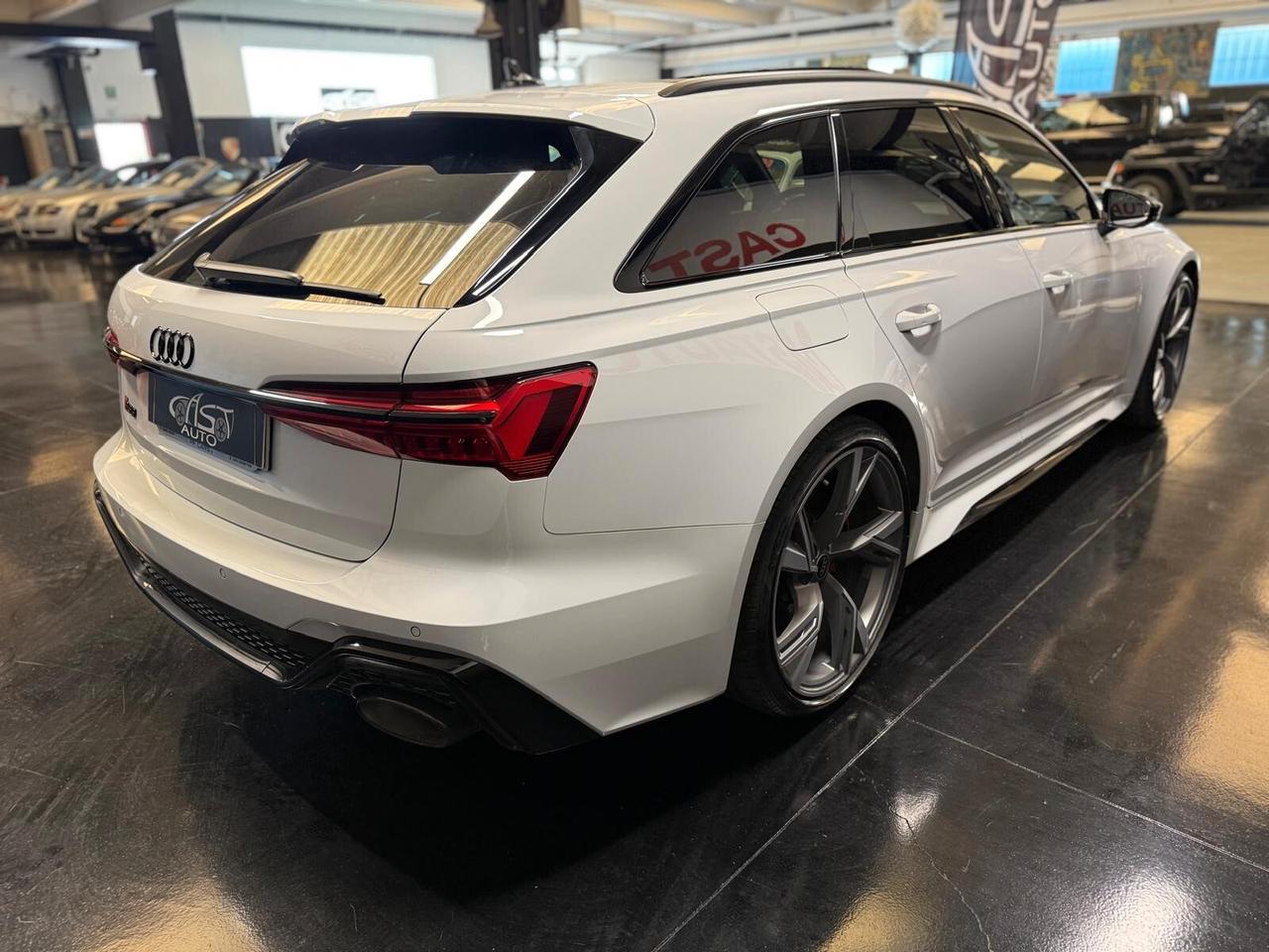 Audi RS6 Avant 4.0 quattro tiptronic