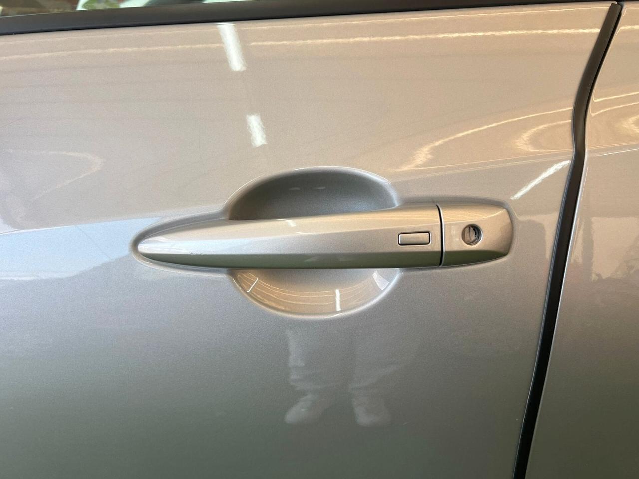 NISSAN JUKE 1.0 BENZINA 120CV AUTOMATICA N-CONNECTA