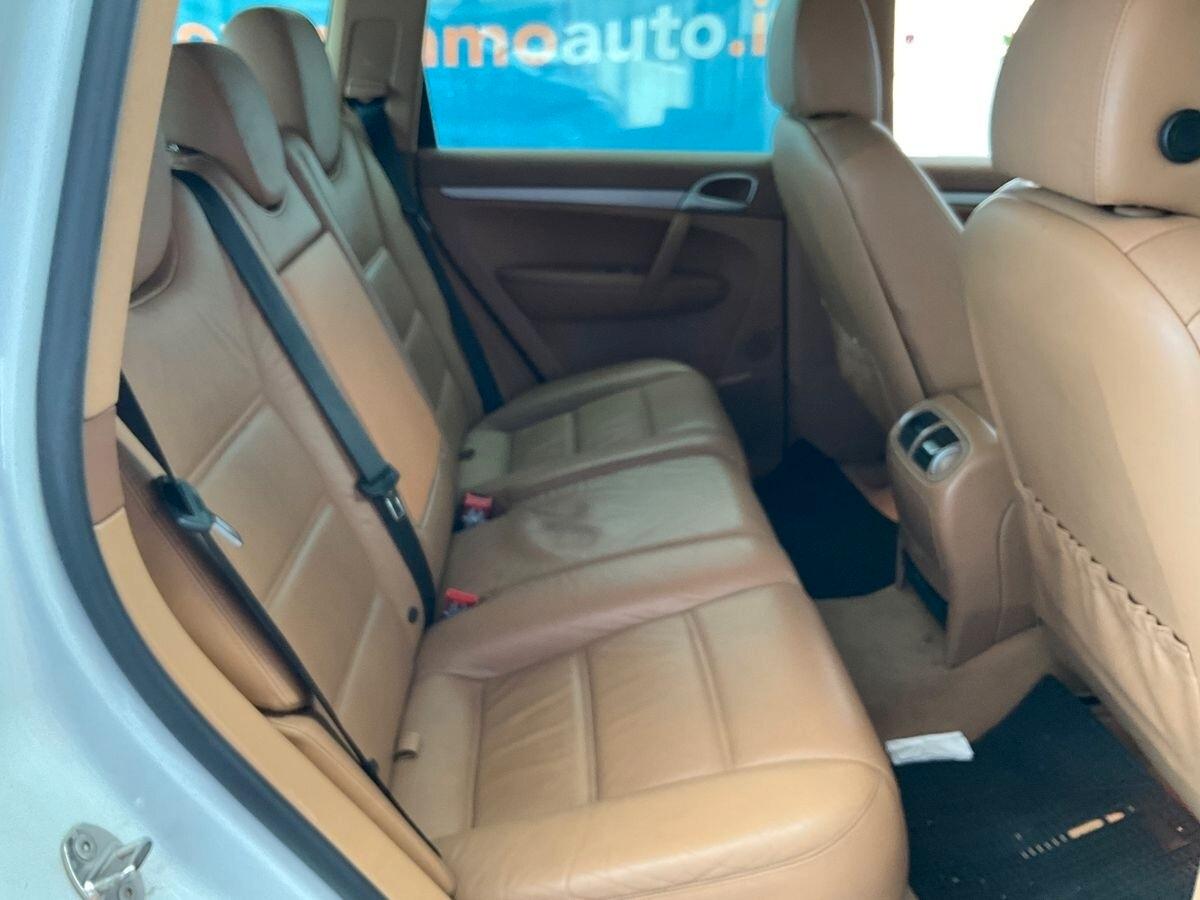 Porsche Cayenne 3.6