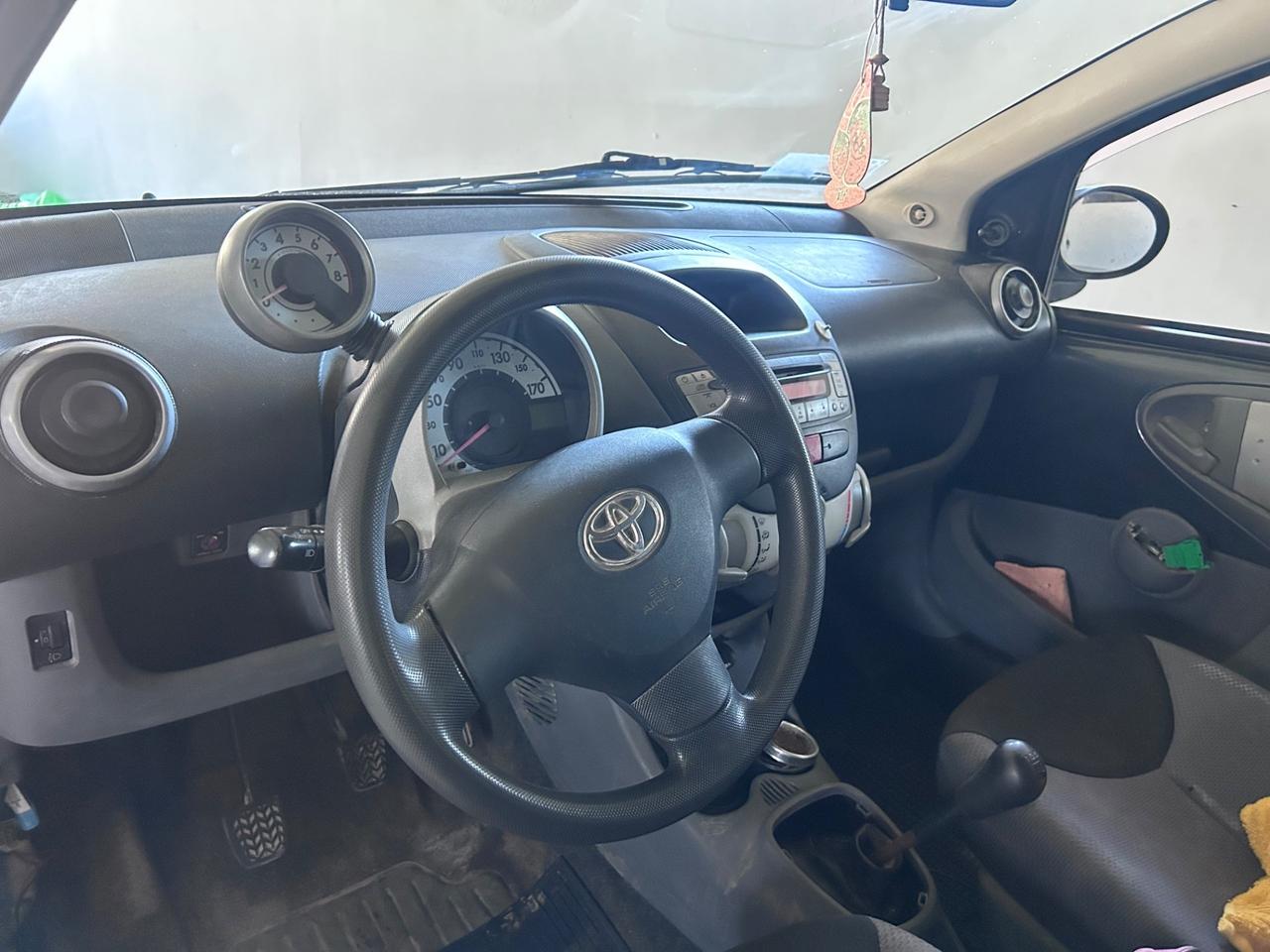 Toyota Aygo 1.0 12V VVT-i 5 porte