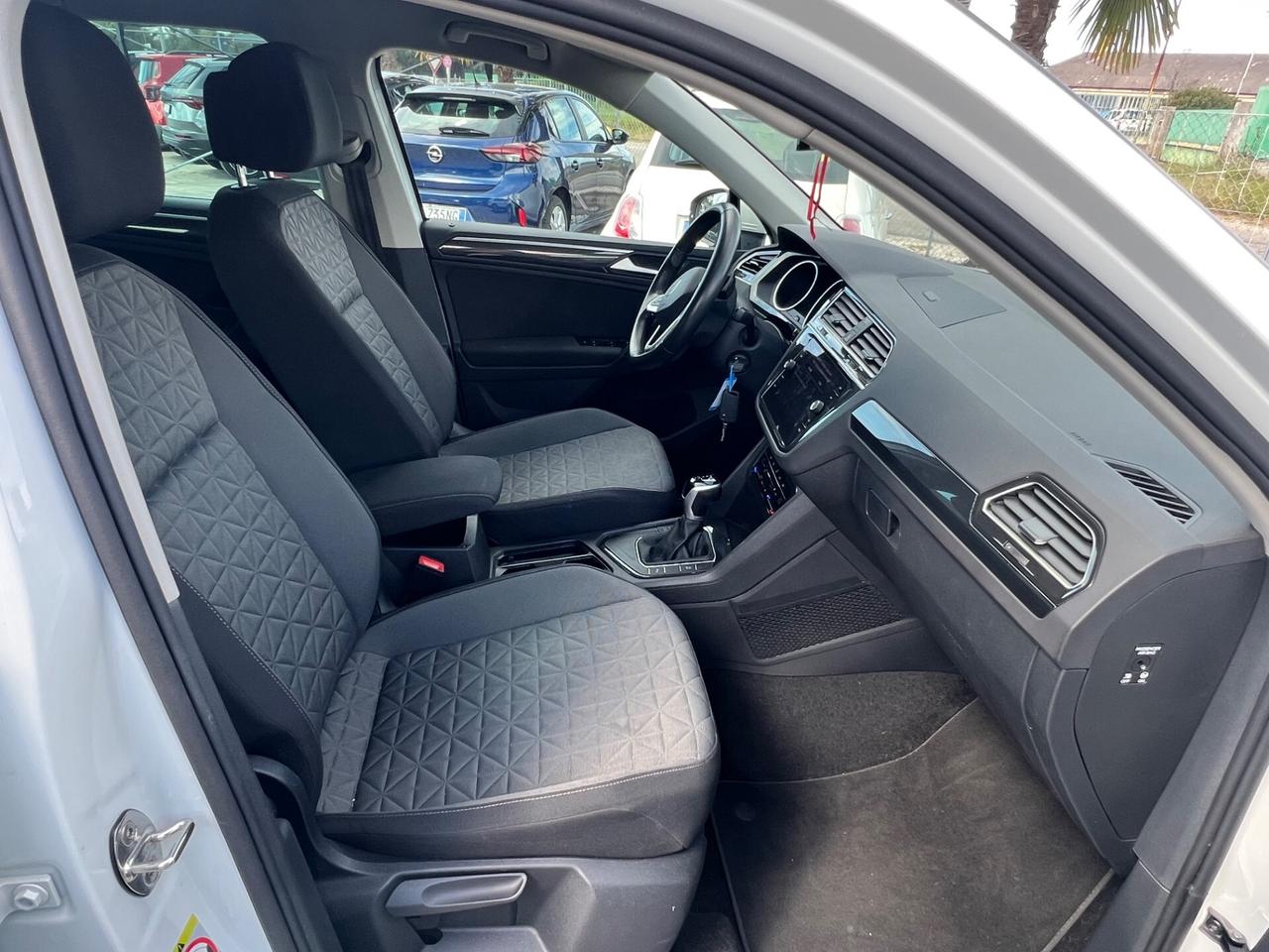 Volkswagen Tiguan 2.0 TDI 150 CV SCR DSG FINANZIABILE