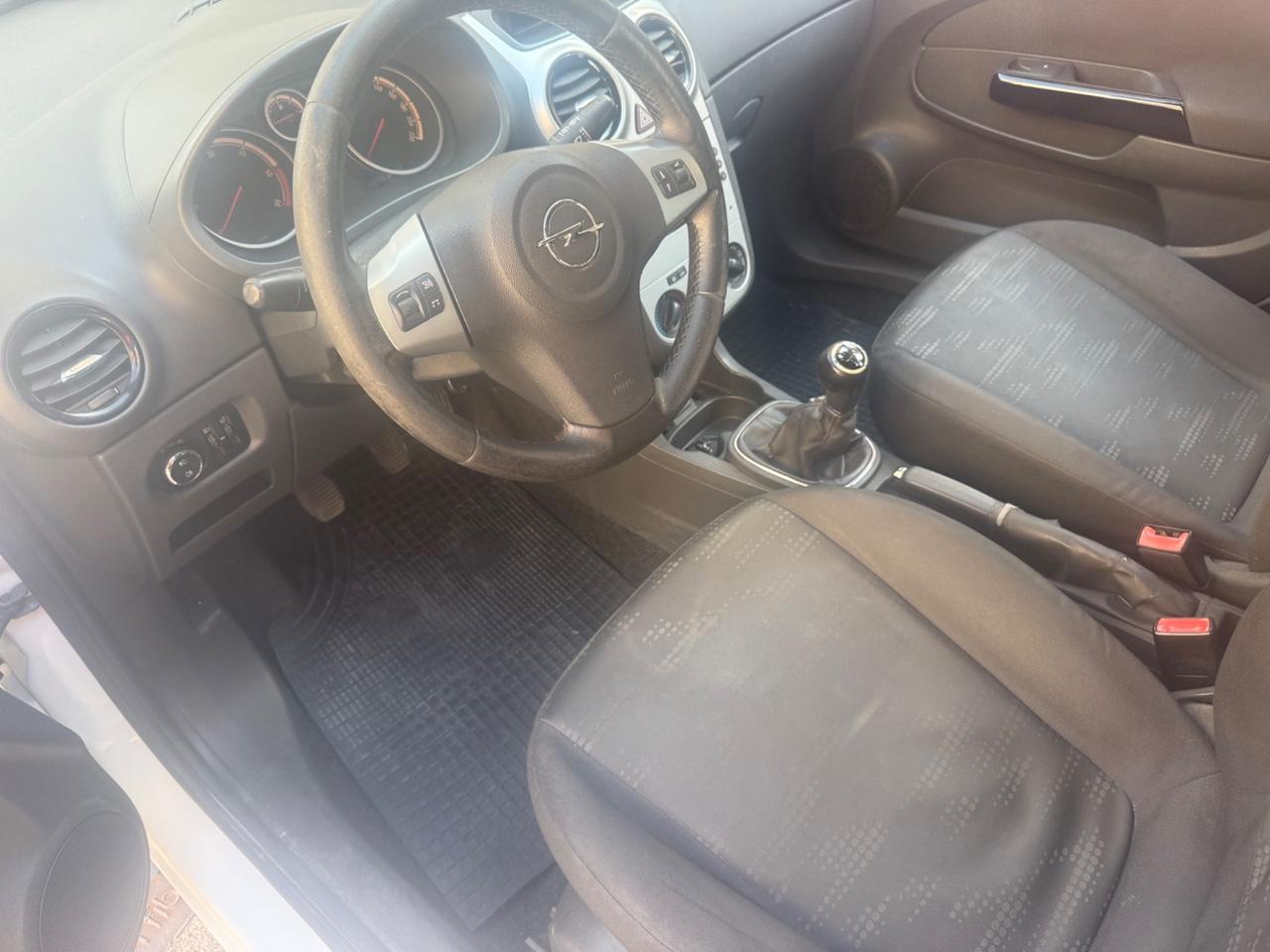 Opel Corsa 1.3 CDTI 75 cavalli F.AP. 5 porte anno 2013