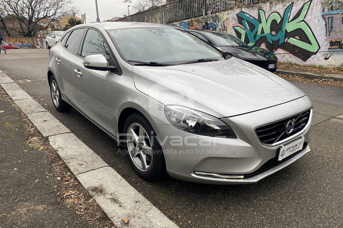 VOLVO V40 T3 Kinetic