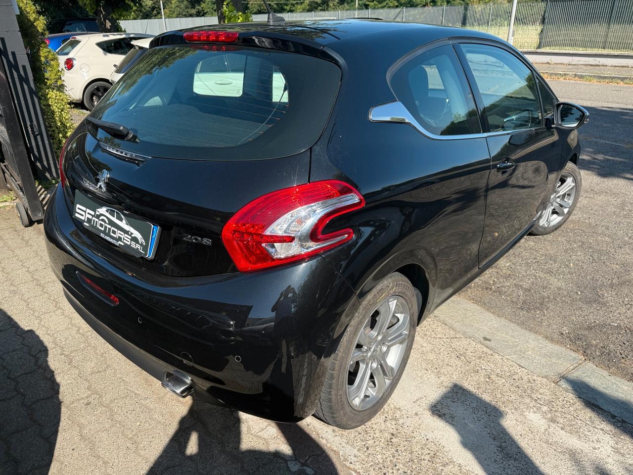 Peugeot 208 PureTech 82 3 porte Allure
