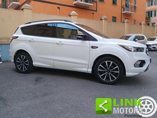 FORD Kuga 1.5 EcoBoost 120 CV S&S 2WD ST-Line