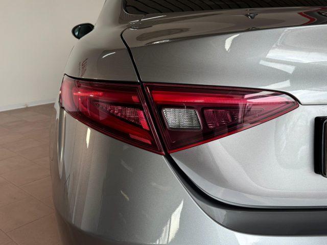 ALFA ROMEO Giulia 2.2 160 CV AT8 Executive Ambient Lighting/adaptive