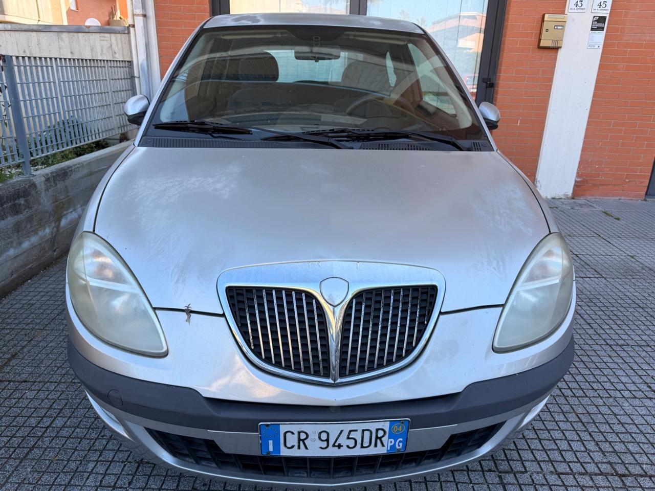 Lancia Ypsilon 1.2 16V Argento