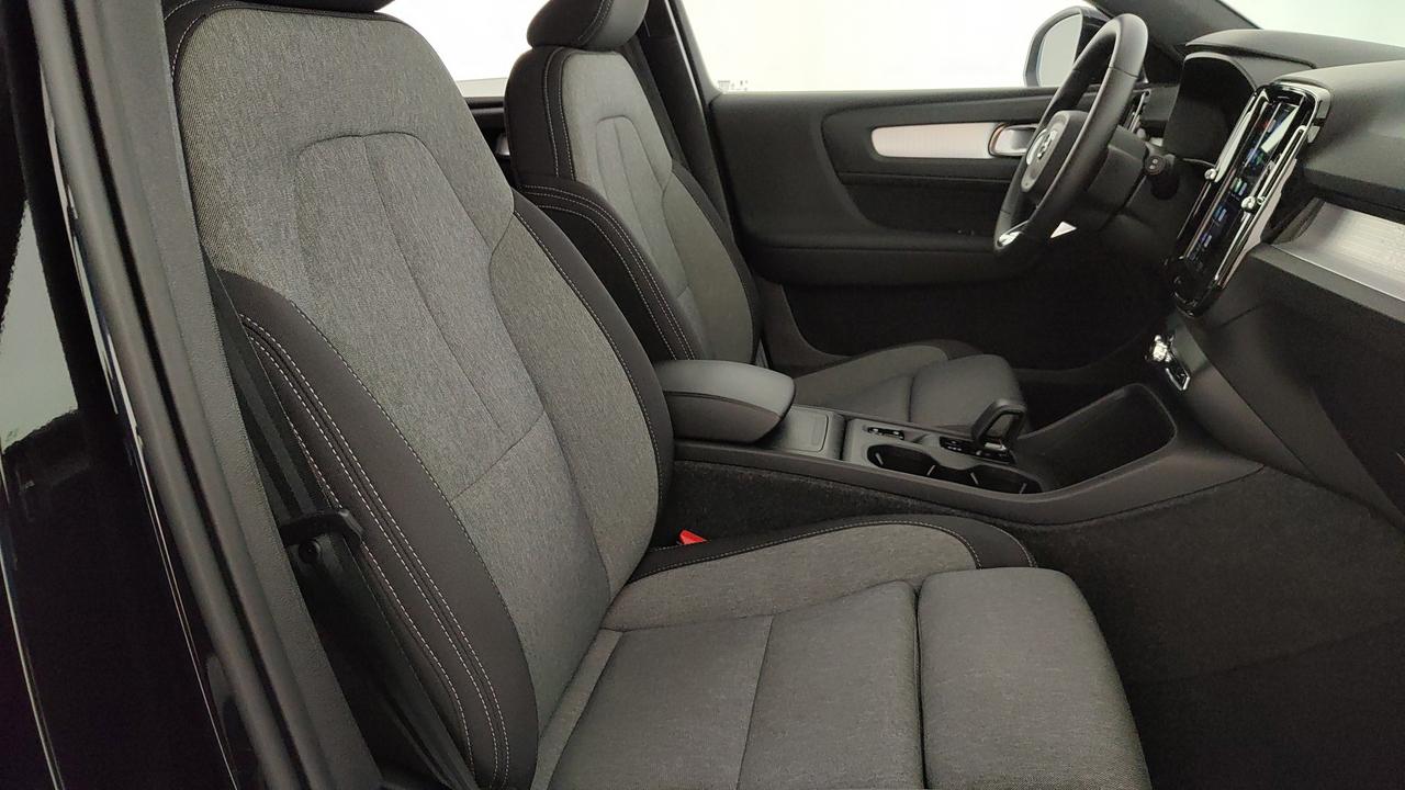 VOLVO XC40 2.0 b3 Core auto