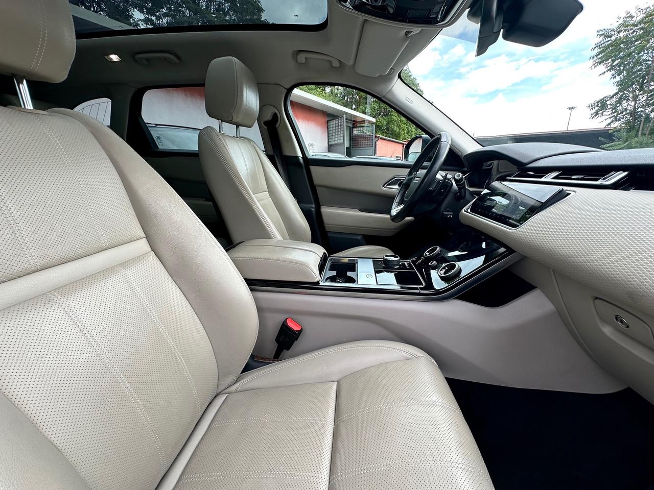 Land Rover Range Velar 2.0 TD4 180 CV R-Dynamic Full Black Pack Service Permute Rate Garanzia