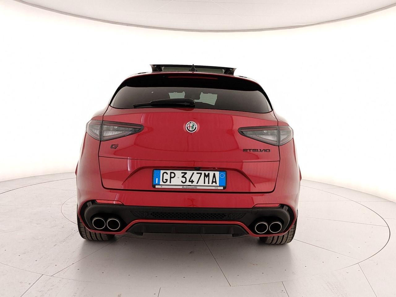 Alfa Romeo Stelvio 2.9 Bi-Turbo V6 520 CV AT8 Q4 Quadrifoglio
