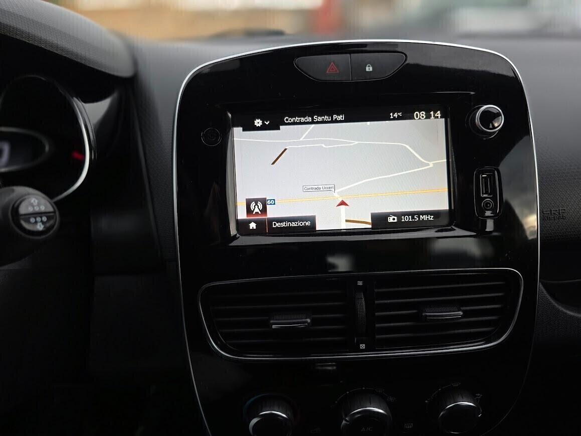 Renault Clio TCe 12V 75 CV 5 porte Moschino Life