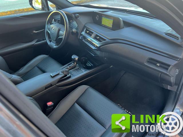 LEXUS UX 250h Hybrid Midnight Edition