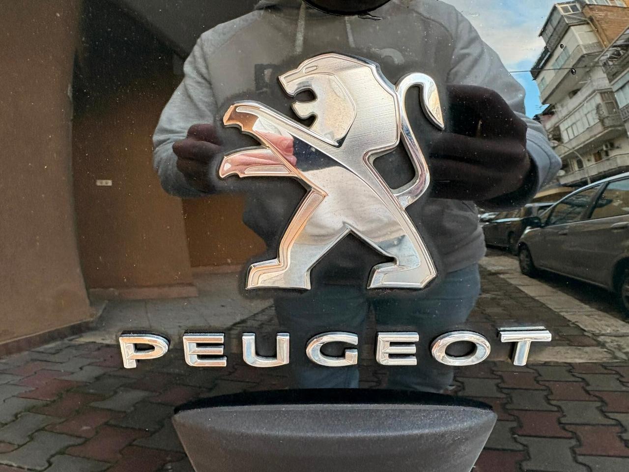 Peugeot 108 PureTech 82 5 porte Active