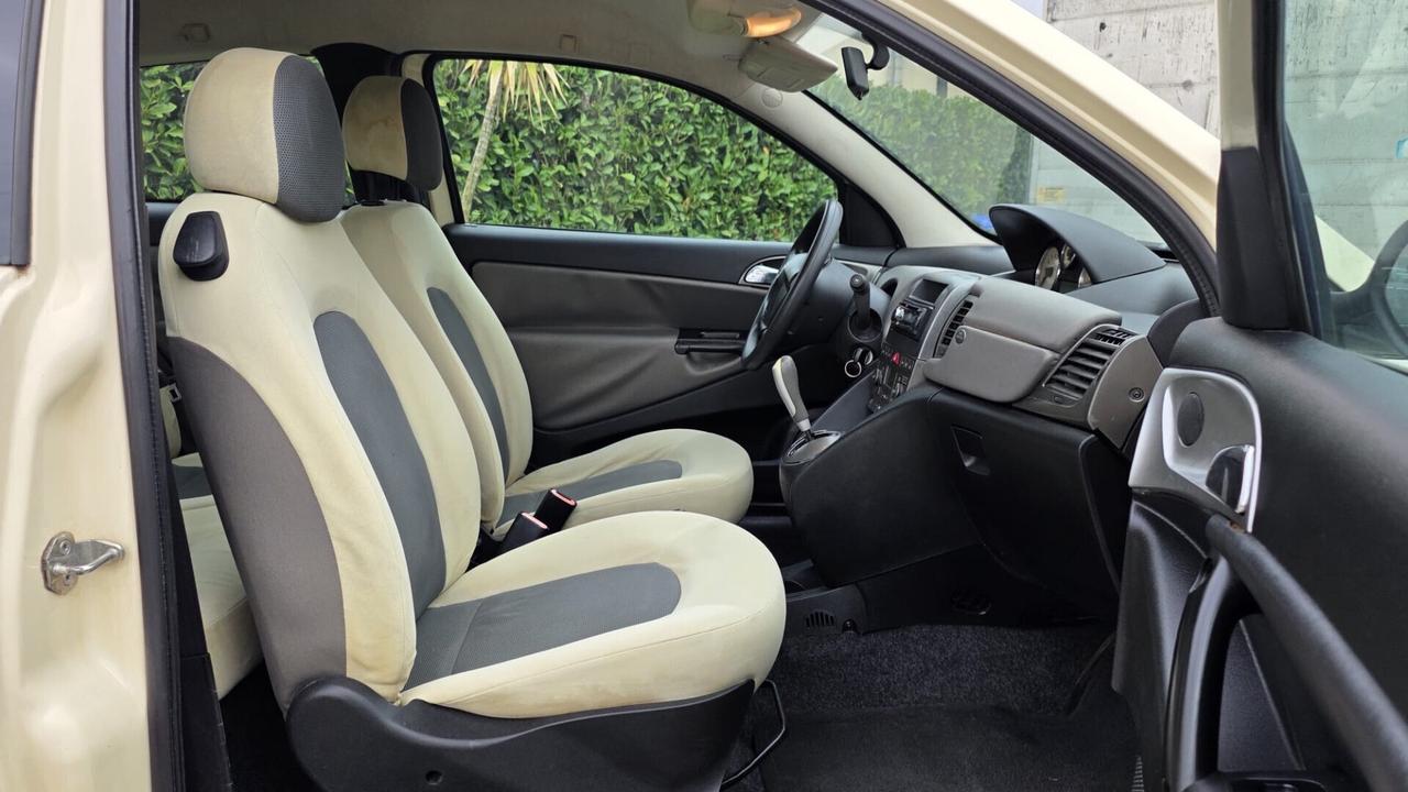 Lancia Ypsilon 1.3 MJT 69CV CAMBIO AUTOMATICO