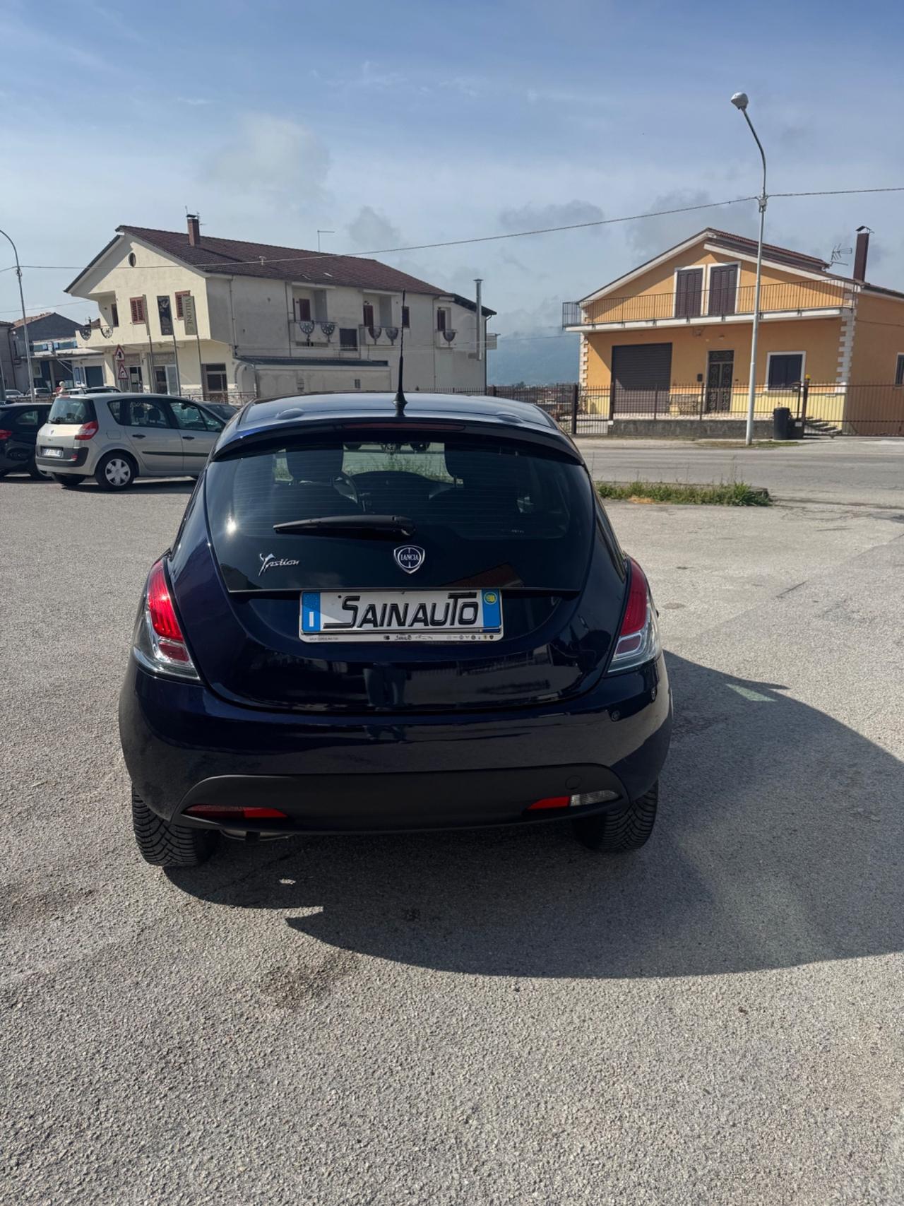 Lancia Ypsilon 1.2 69 CV 5 porte S&S Platinum GARANZIA 24 MESI