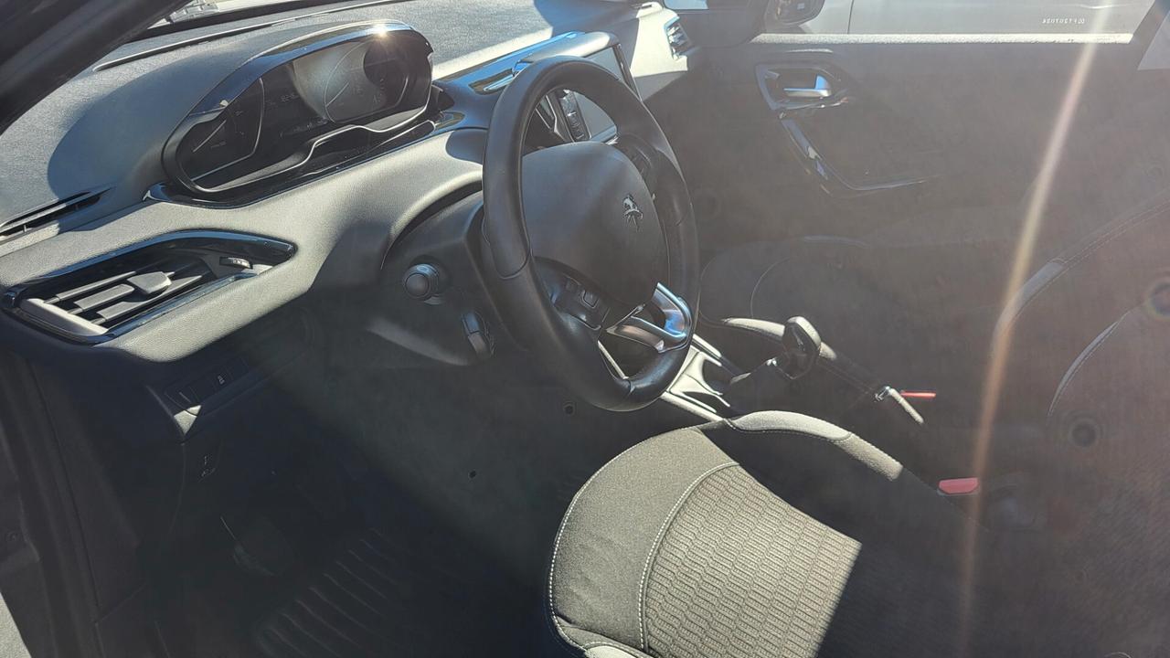 Peugeot 208 PureTech 82 5 porte Active