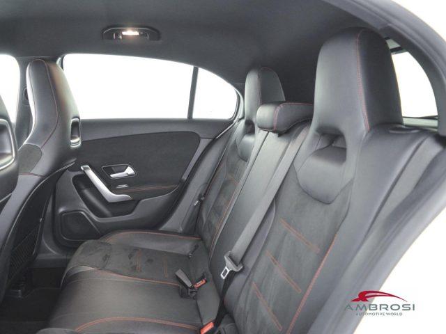 MERCEDES-BENZ CLA sse A 180 d Automatic Premium