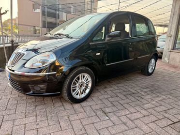 Lancia MUSA 1.4 16V Poltrona Frau