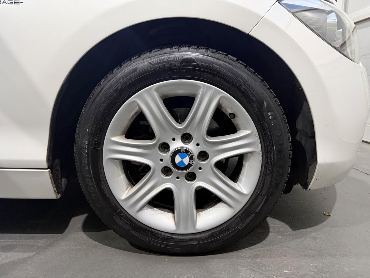 Bmw 116 116d 5p. Urban