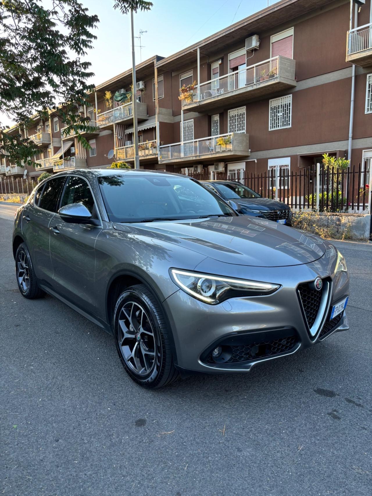 Alfa Romeo Stelvio 2.2 210 CV AT8 Q4 Executive