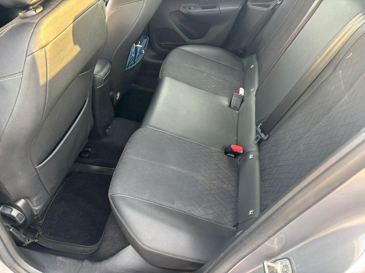 Opel Corsa 1.2 100 CV Edition