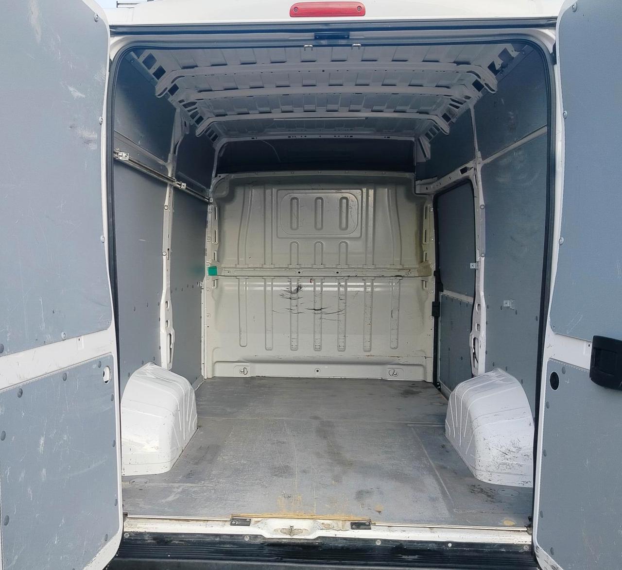 FIAT Ducato 30 CH1 2.3 mjt 120cv E6d-temp