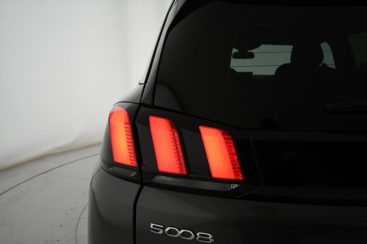 PEUGEOT 5008 1.5 bluehdi Allure Pack s&s 130cv eat8 7p.ti. CAMERA+APP CONNECT