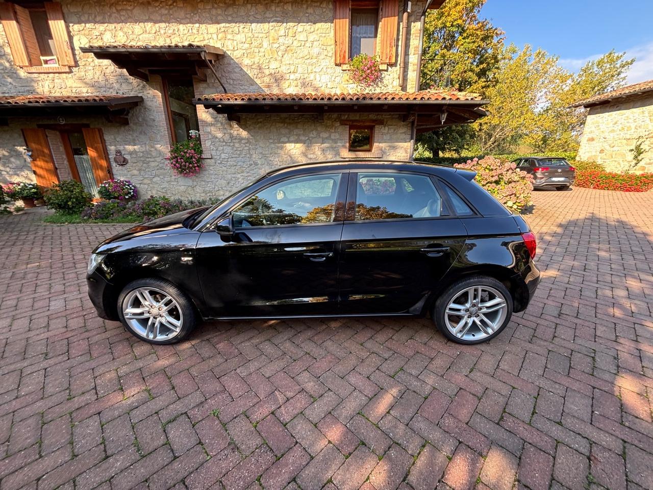 Audi A1 1.6 TDI S line 5 PORTE